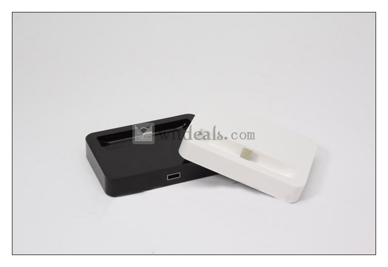iPhone5　スタンド型充電器　クレードル充電器　