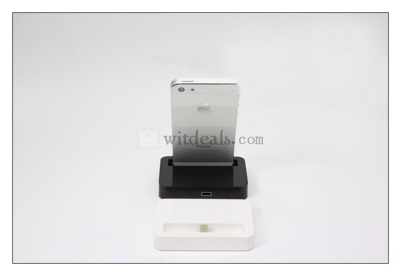 iPhone5　スタンド型充電器　クレードル充電器　