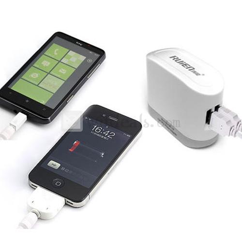 二つUSBポート　iPod／iPad／iPhone デジタルカメラ USB电源アダプター　