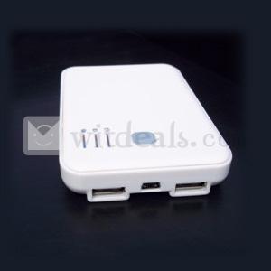 5000mAh　二つUSBポート付き　緊急マルチチャージャー／万能充電器　ホワイト