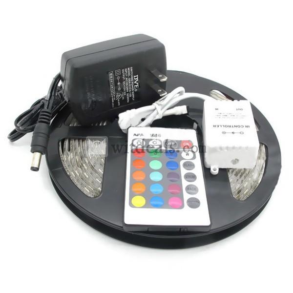 新型5m SMD5050 RGB 300LEDs LEDストリップライト/テープライト／リボンライト変色　