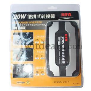 自動車ポータブル電源変換器／車載インバーター電源器20Ｗ