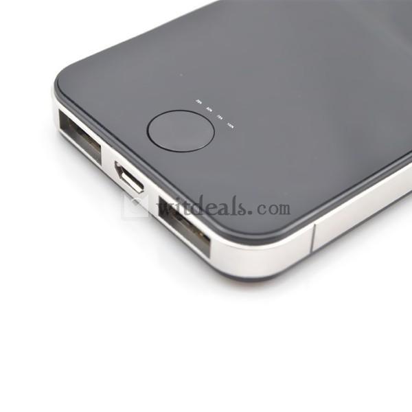 3000mAh USBポート iPhone4外観 iPad/iPhone モバイルバッテリー