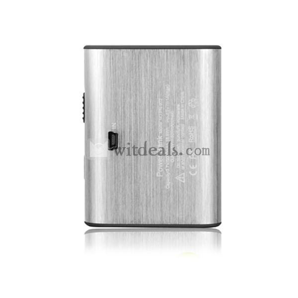 8つ充電用変換プラグ【送料無料】5000mAh iPad2／3|iPhone4／4S／3G／3GS モバイルバッテリー　シルバー