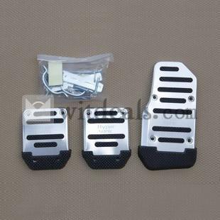 カーメイト　カーアクセサリー　フットレスト／ペダルセット　銀