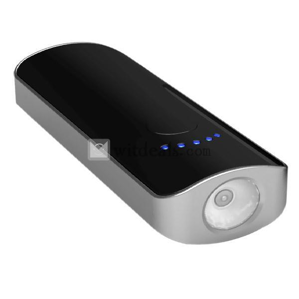 【送料無料】4000-4800mAh iPad／iPhoneモバイルバッテリー 多種ポート付きブラック