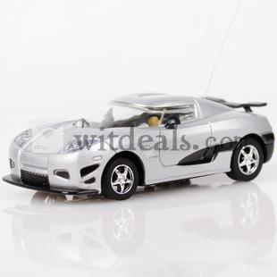 iPhone5／iPad／iPod アプリで操縦するラジコンカー／ラジコン車　koenigsegg　銀