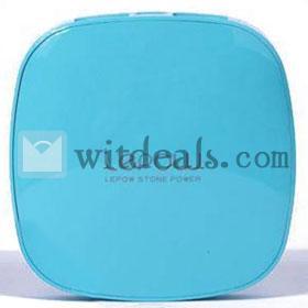 iPhone5充電器　6000mAh　iPhone5対応モバイルバッテリ　軽薄　ブルー
