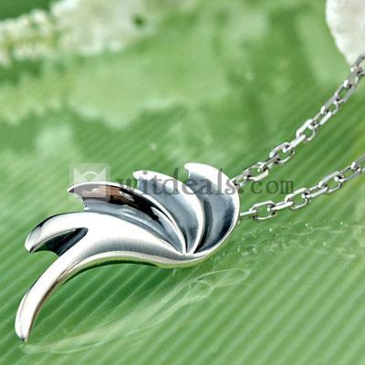 ペアネックレス ステンレス（レディース）ネックレス ペア　チャームペンダント　カップルアクセ　天使と悪魔の翼　プレゼントアに最適