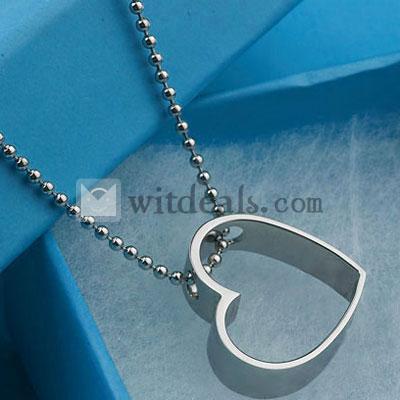 ネックレス ペア ステンレス （レディース）　ペアネックレス　ステンレスジュエリー　チャームペンダント　カップルネックレス　カップルアクセ　刻印