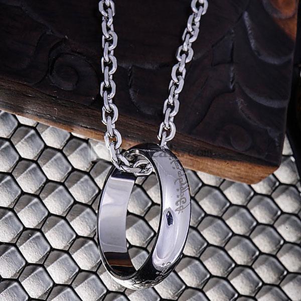ネックレス ペア （レディース　刻印入り）　ペアネックレス リング　 ペアアクセサリー　おしゃれなリングタイプ ネックレス　カップルネックレス　銀色