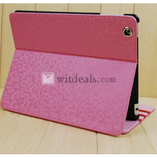 iPad4カバー／レザーケース　ピカピカ格子　きれい　ピンク