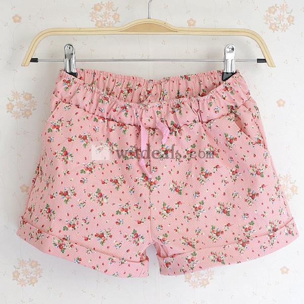 花柄ショートパンツ　ショート丈 夏物 短パン 柄パンツ ホットパンツ バンダナ　レディース　かわいい　ポケット