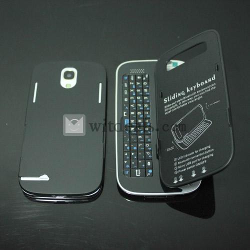 GALAXY S4専用Bluetoothキーボードケース　コンパクトに収納できるスライド式　一体型カバー　バックライト機能付　スタンド機能付