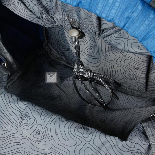 デイバッグ 40L軽量 登山リュック 防災リュック バックパック リュックサック トレッキング ハイキング アウトドア 旅行 メンズ レディース レインカバー
