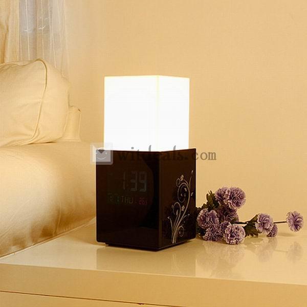 投影クロック 置き時計 LED電子目覚まし時計 音声コントトール 電気スタンド 省エネ オリジナル エコ