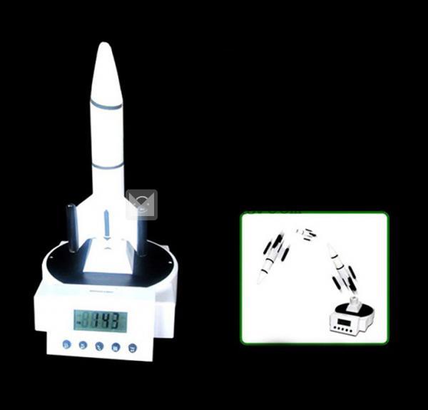 ロケット時計 LED置き時計 目覚まし時計 個性な時計 投影 スヌーズ時計 オリジナル ブラック レッド