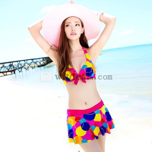 スカート付き　二点水着　リポン　水着　ホルターネックビキニ☆