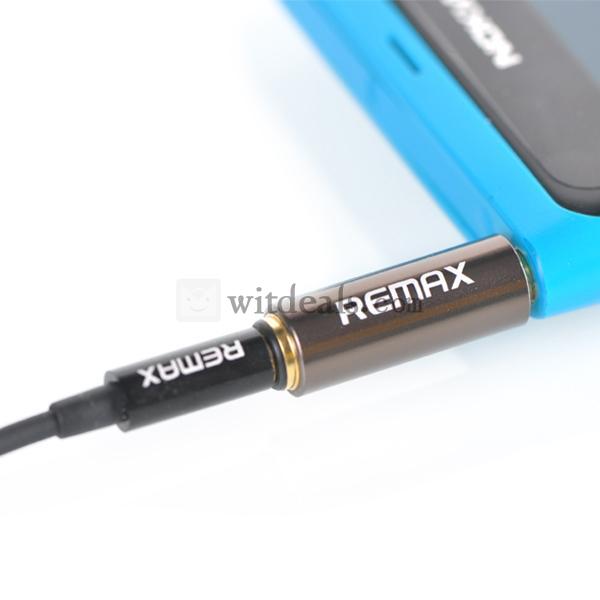 Remax iPhoneイヤホン変換アダプタ　スマホイヤホン変換器　雑音除き