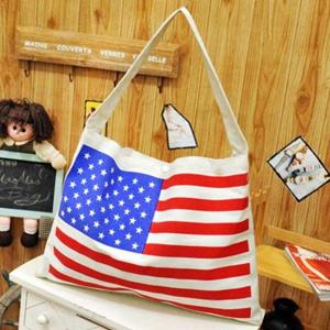 ショルダーバッグ　セミショルダーバッグ　肩がけバッグ　シンプルバッグ　ズック／帆布　アメリカ国旗・星条旗柄