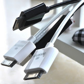 オリジナルなアップル（Apple）データケーブル【送料無料】2.1A 5V　USBポート　可視発光　ピンク紫