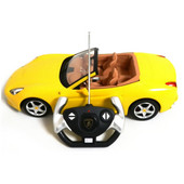 Ferrari　California　1:12　ラジコンカー／リモコン車　イエロー