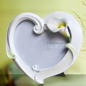 フォトフレーム オランダカイウ額縁 心形 オリジナル 誕生日写真 結婚式プレゼント キレイ 全２色