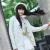 ベージュ